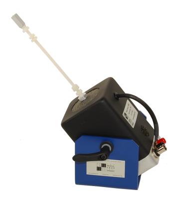 miniature shaker with integrated amplifier with bnc input, 4.5 lbf pk sine force, 0.2 pk-pk stroke, supports payloads to 2 lbs.  includes trunnion base, 2110g06 stinger kit, and heavy duty case.