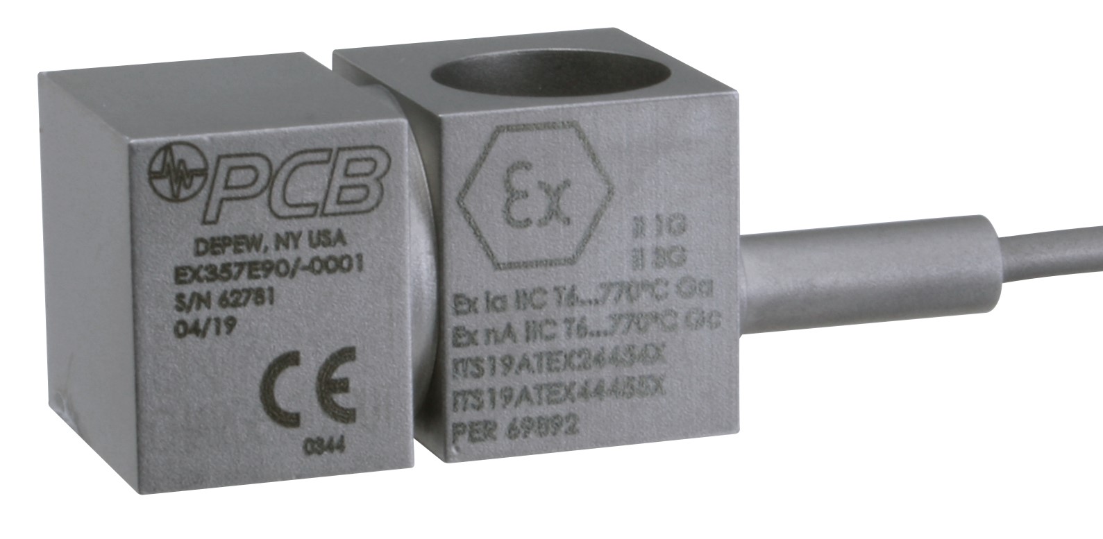 Intrinsically Safe, Extreme Temperature Charge Accelerometer